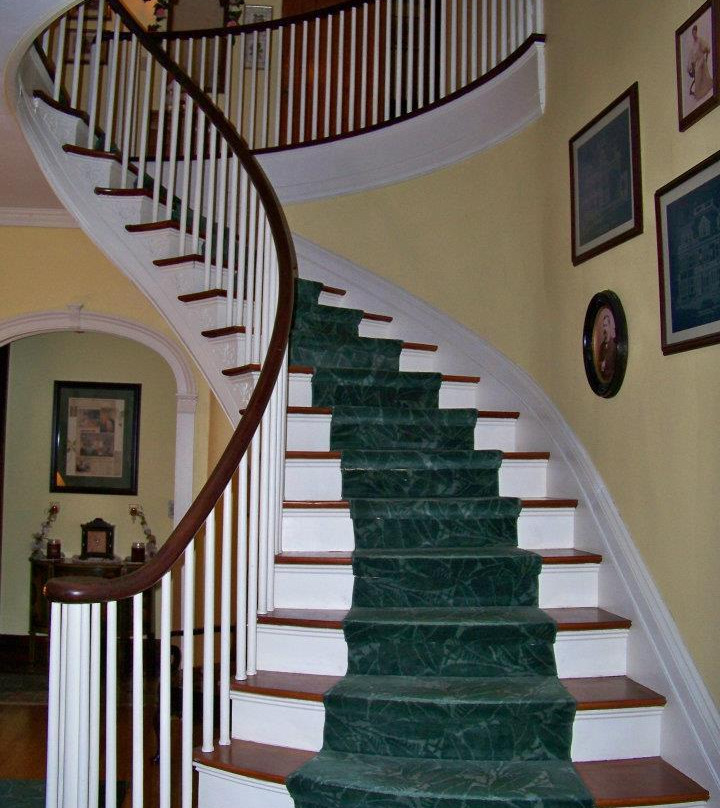 The Mountain Laurel Inn主图