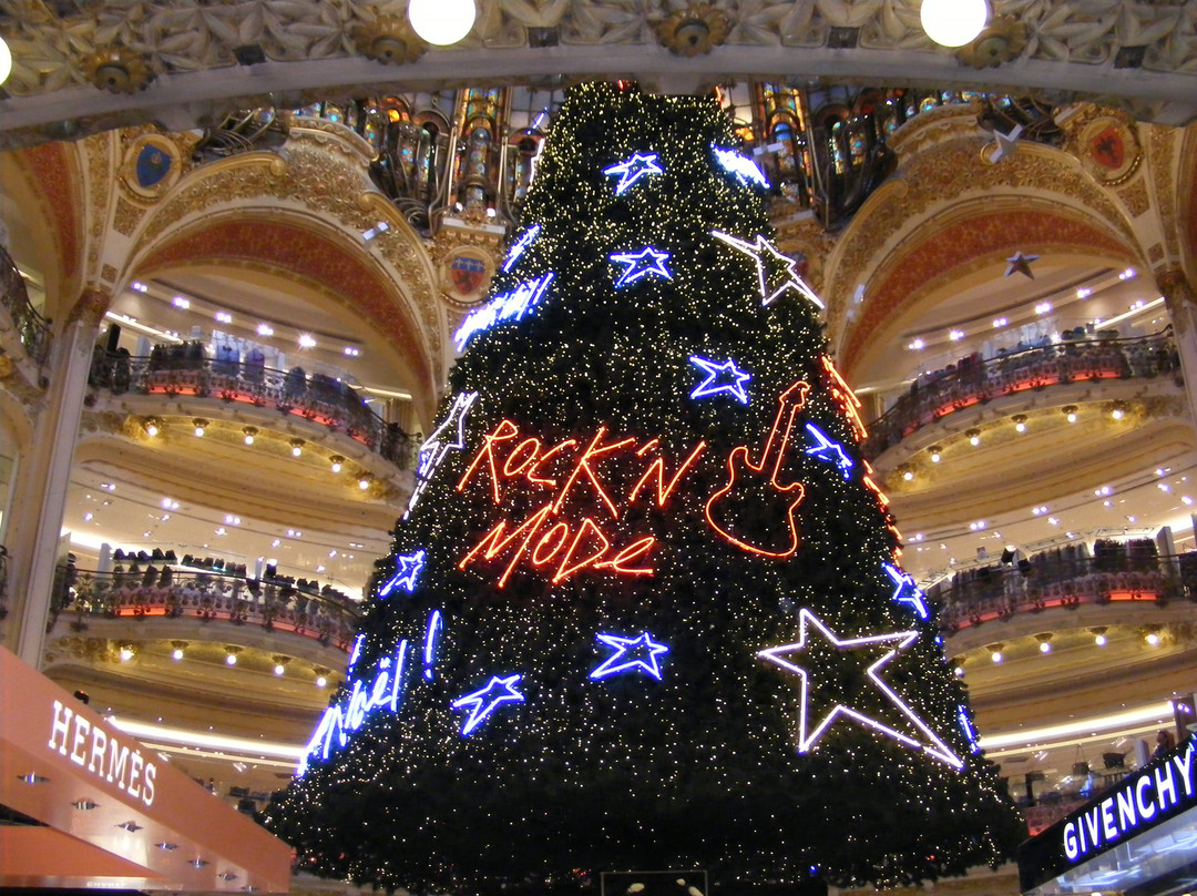 老佛爷百货公司-巴黎必去景点