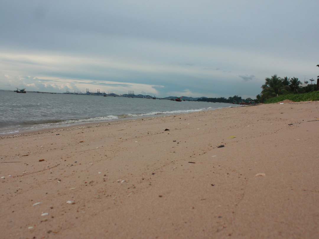 瑟琳尼莎酒店主图