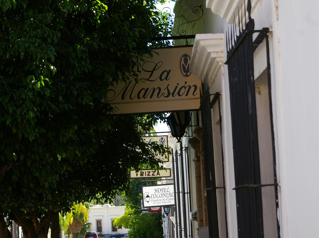 Hotel La Mansión主图