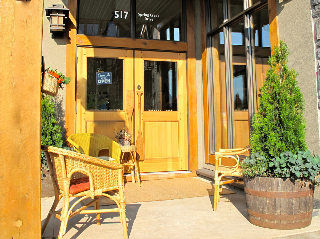 Virginia Ann Hemingson Art Gallery-坎莫尔必去景点