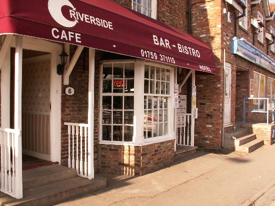 Riverside Cafe & Guest House-客卧