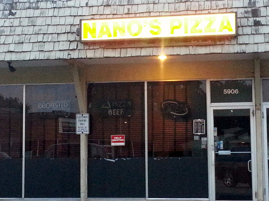 Nano's Pizza