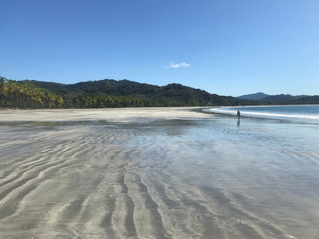 Azura Beach Resort主图