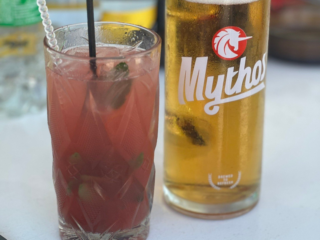 Roulla Studios主图