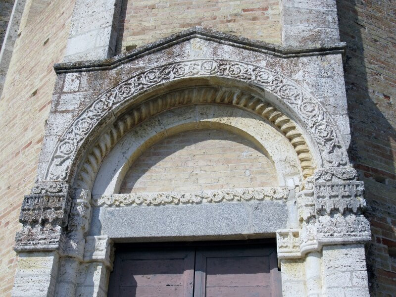 Chiesa di Santa Maria della Rocca-Offida必去景点