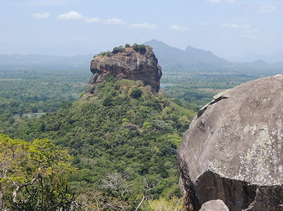 WeCare Tour-Battaramulla必去景点