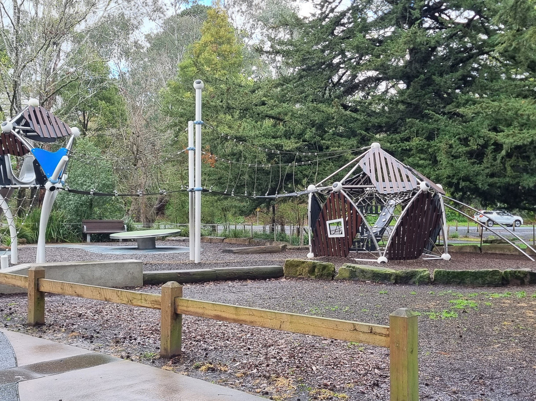 Queens Park-希尔斯维尔必去景点