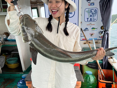 Deep Sea Fishing in Phu Quoc-富国岛必去景点