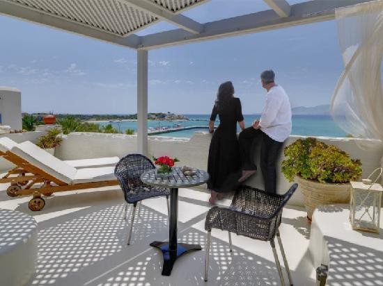 Iria Beach Art Hotel