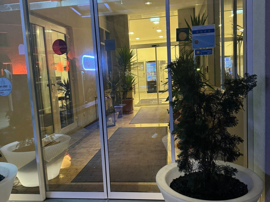 普兰顿沃特酒店主图