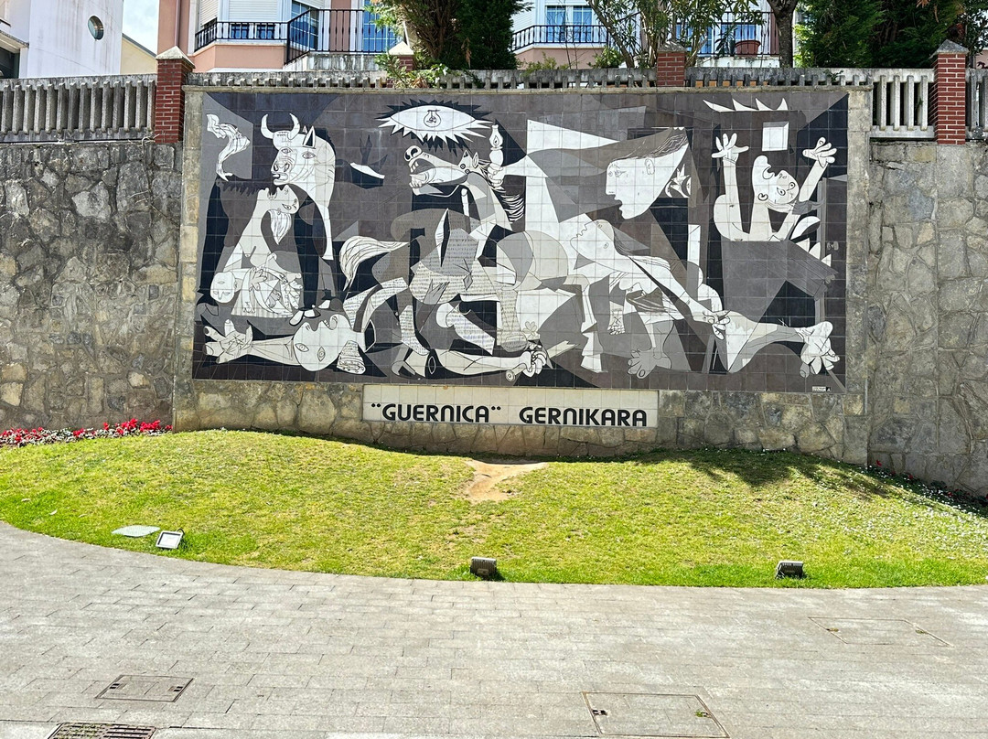 Mural del Guernica de Picasso景点图片