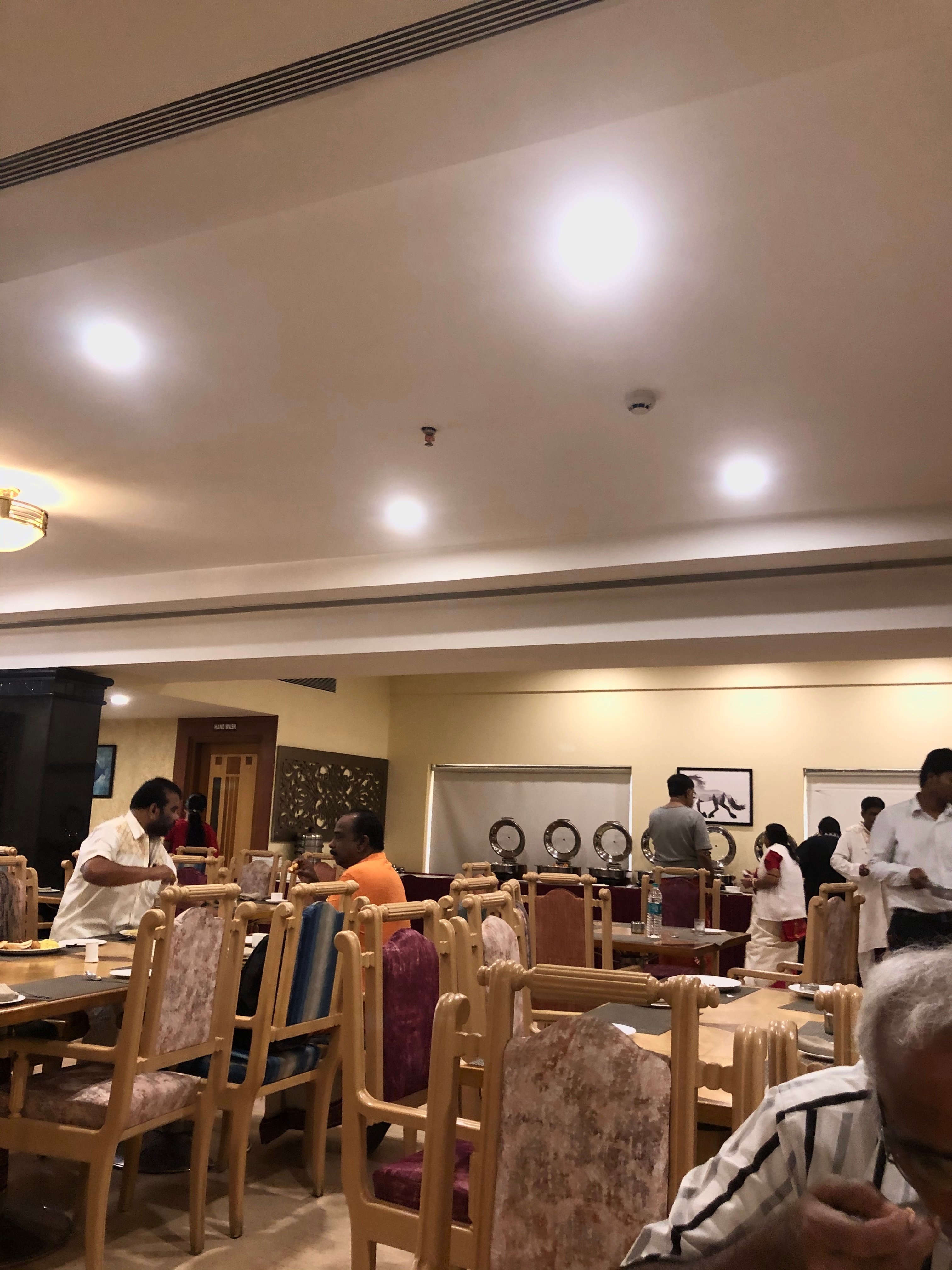 Raj Park Tirupati-餐饮