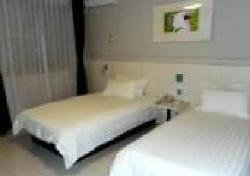 白玉兰清远人民路市政府酒店