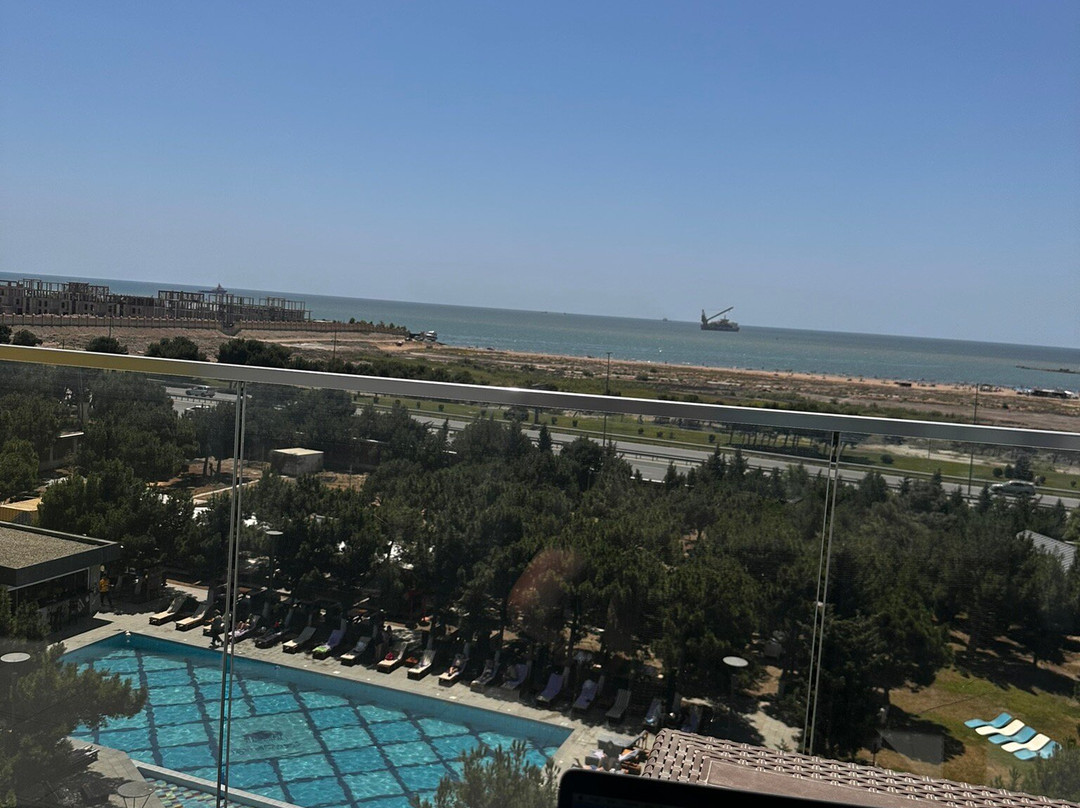 HomeBridge Hotel Apartments主图