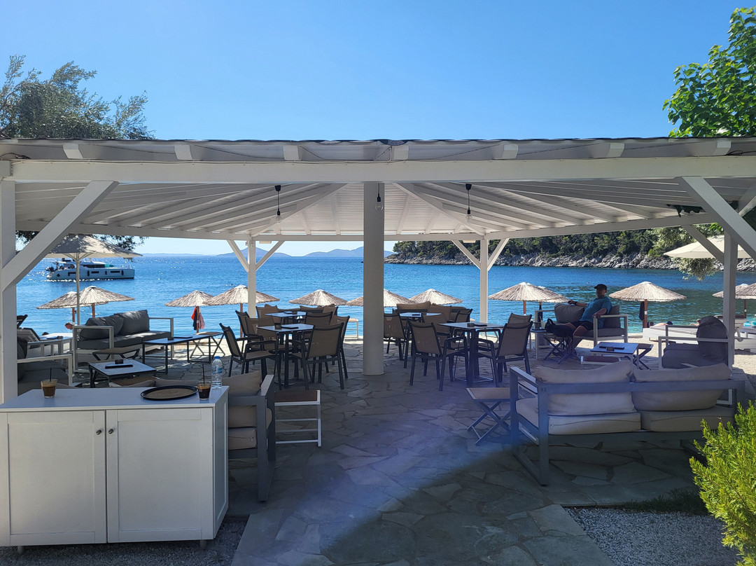 Leftos Gialos Beach景点图片
