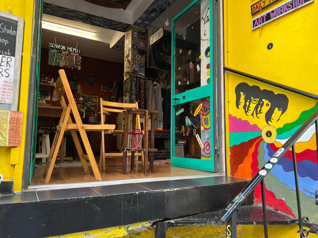 Semafori Studio Shop-地拉那必去景点
