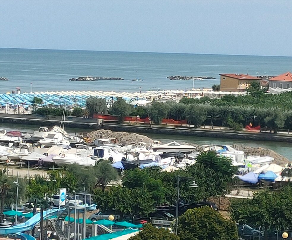 Hotel Simon主图