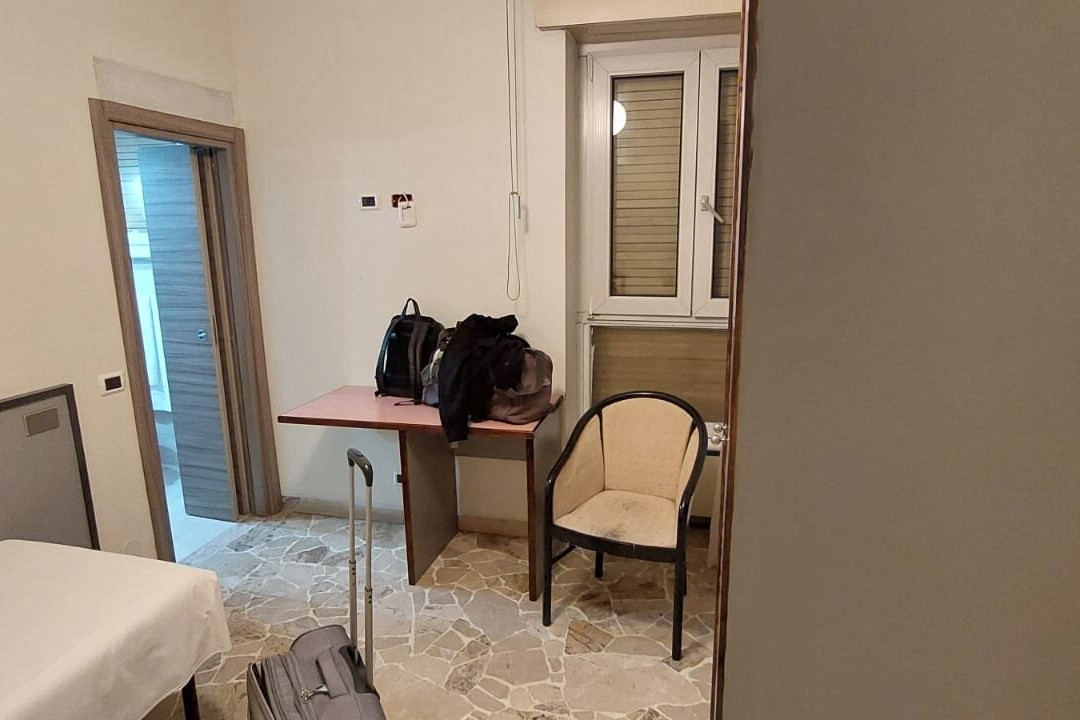 Hotel H&L主图