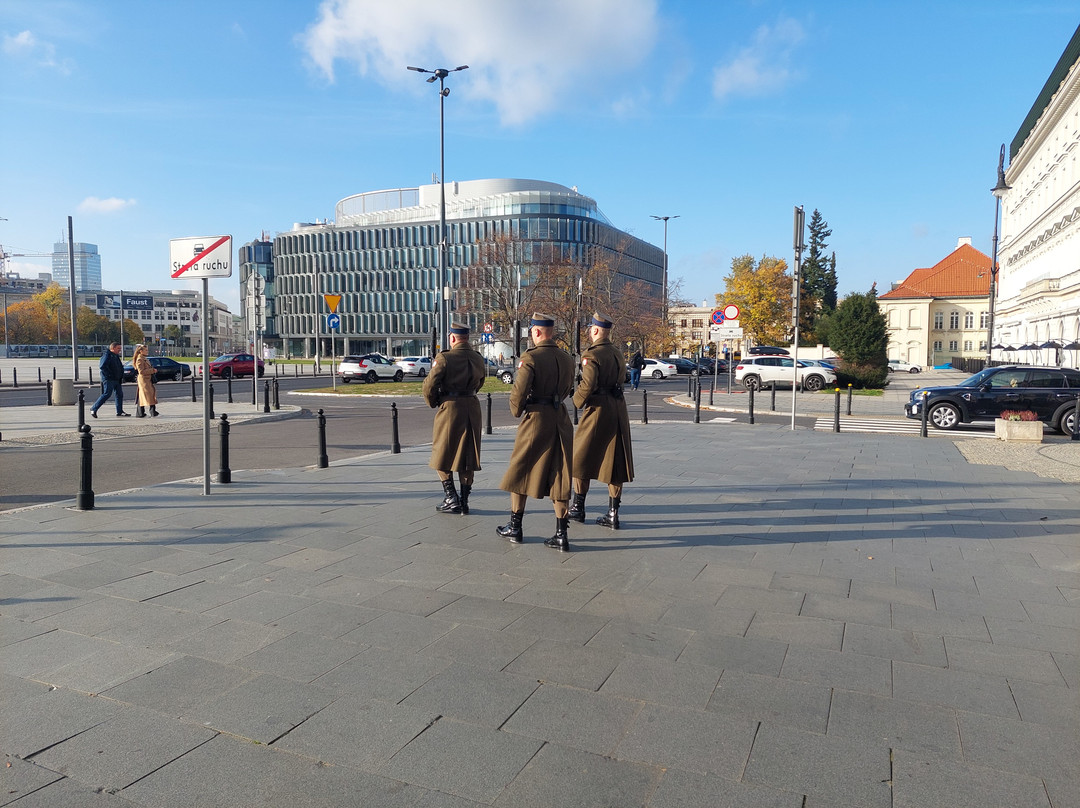 Orange Umbrella Free Tour-华沙必去景点