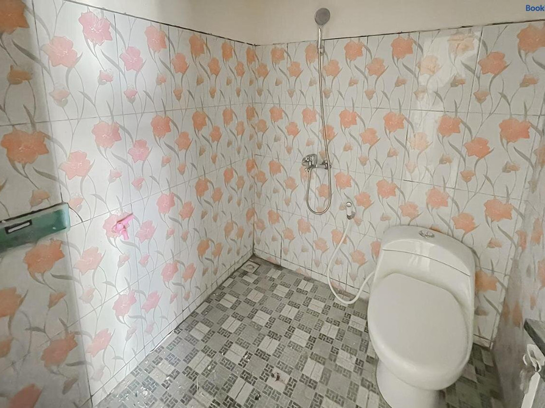 Urbanview Hotel Tirtamaya Jaya Indah Indramayu by RedDoorz