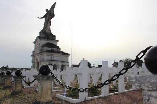 Monumento A Los Muertos Caidos En Las Diferentes Guerras景点图片