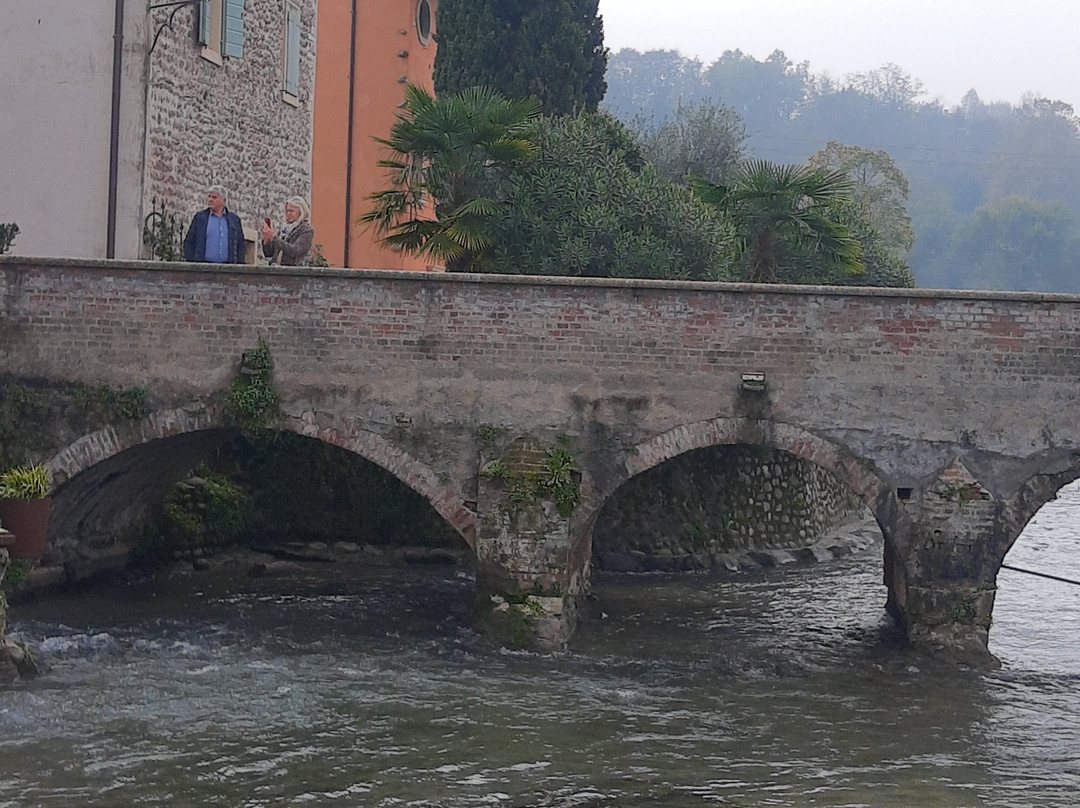 Ponte Visconteo di Valeggio sul Mincio-明乔河畔瓦莱焦必去景点