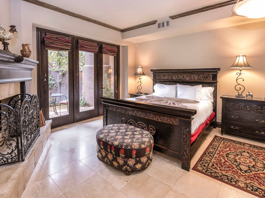 奥多比大别墅酒店主图