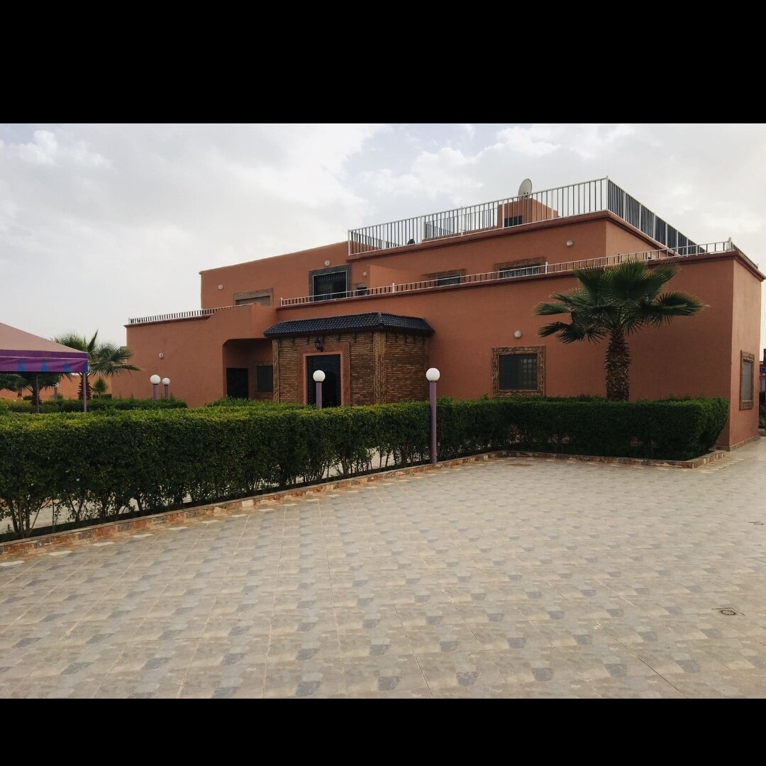 Riad Nasma Souihla-官方