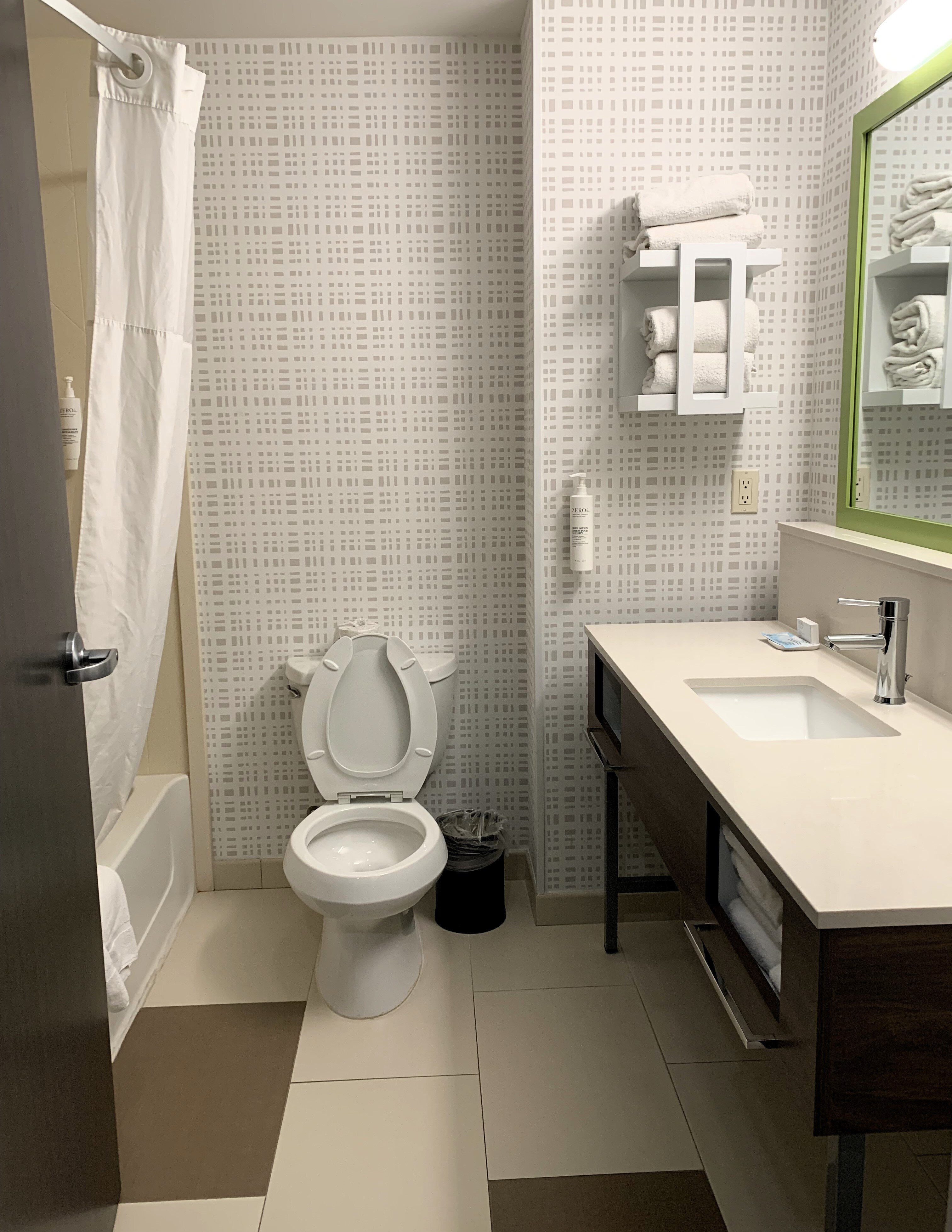 Hampton Inn & Suites Tulsa/Central-浴室