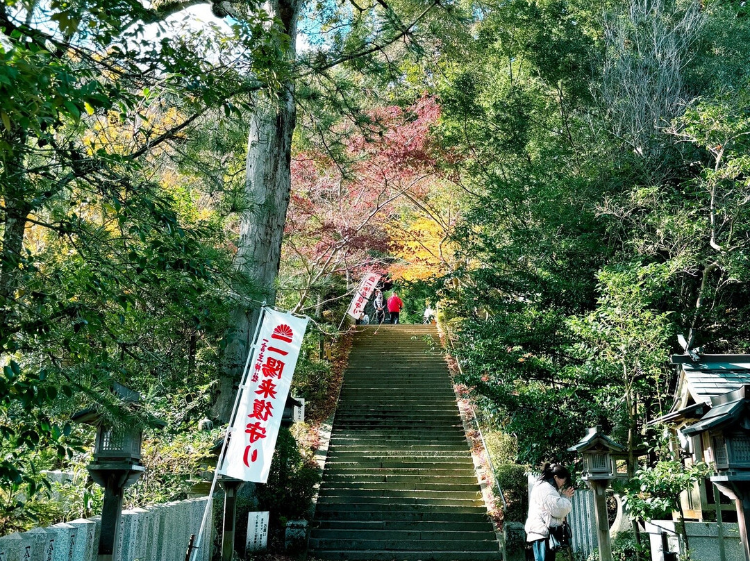 Katsuragi Hitokotonushi Shrine景点图片