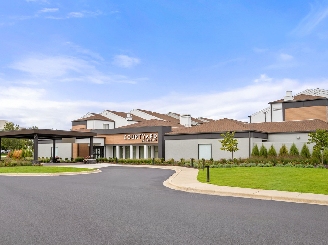 Courtyard by Marriott Detroit Livonia主图