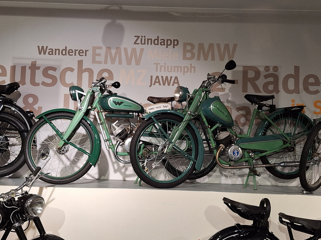 Fahrzeugmuseum Suhl-苏尔必去景点