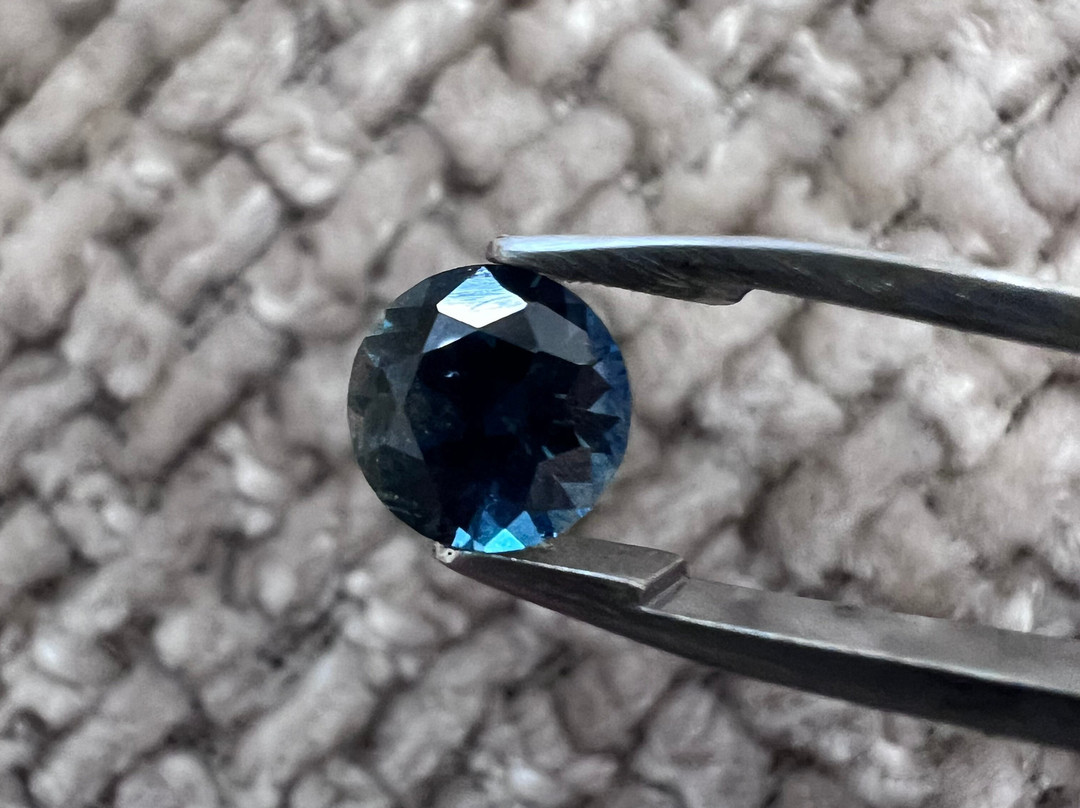 Gem Mountain Sapphire Mine景点图片