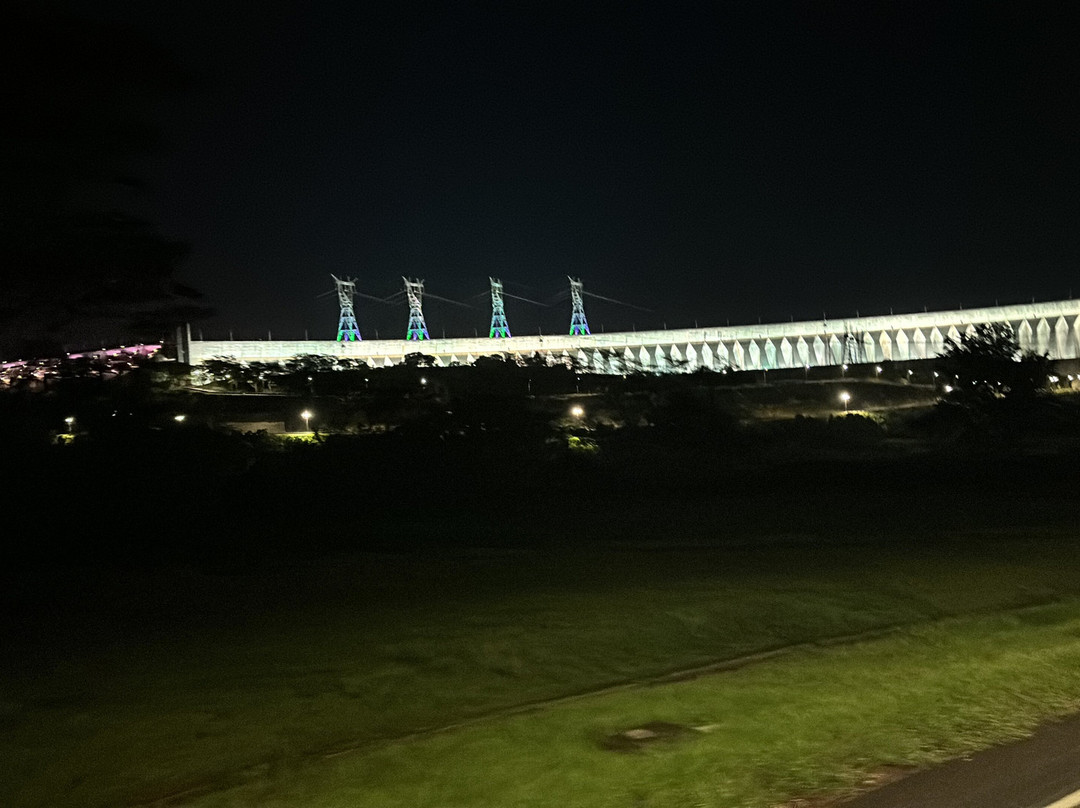 As Luzes de Itaipu-伊瓜苏必去景点