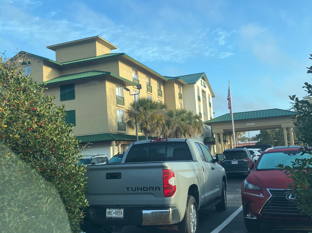 Holiday Inn Express & Suites Bluffton @ Hilton Head Area By IHG主图