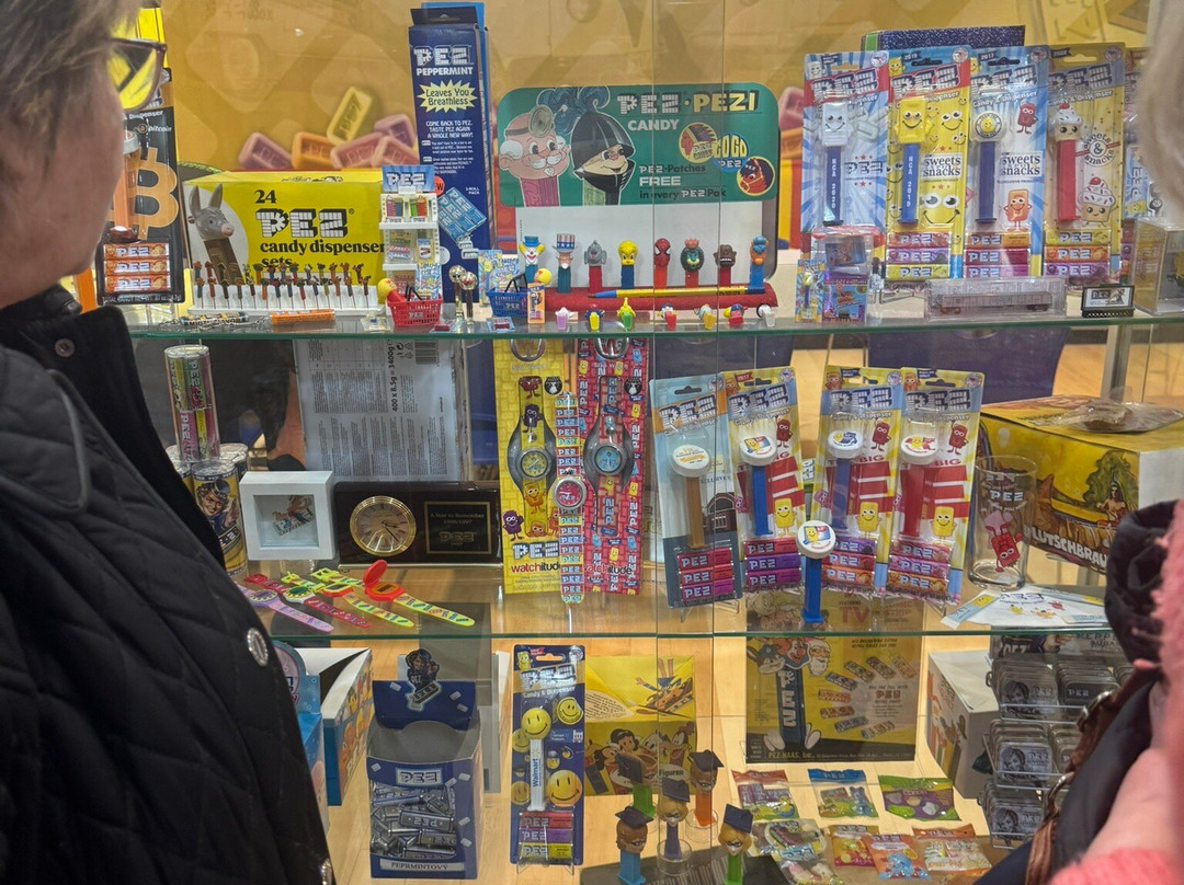 PEZ Visitor Center-Orange必去景点