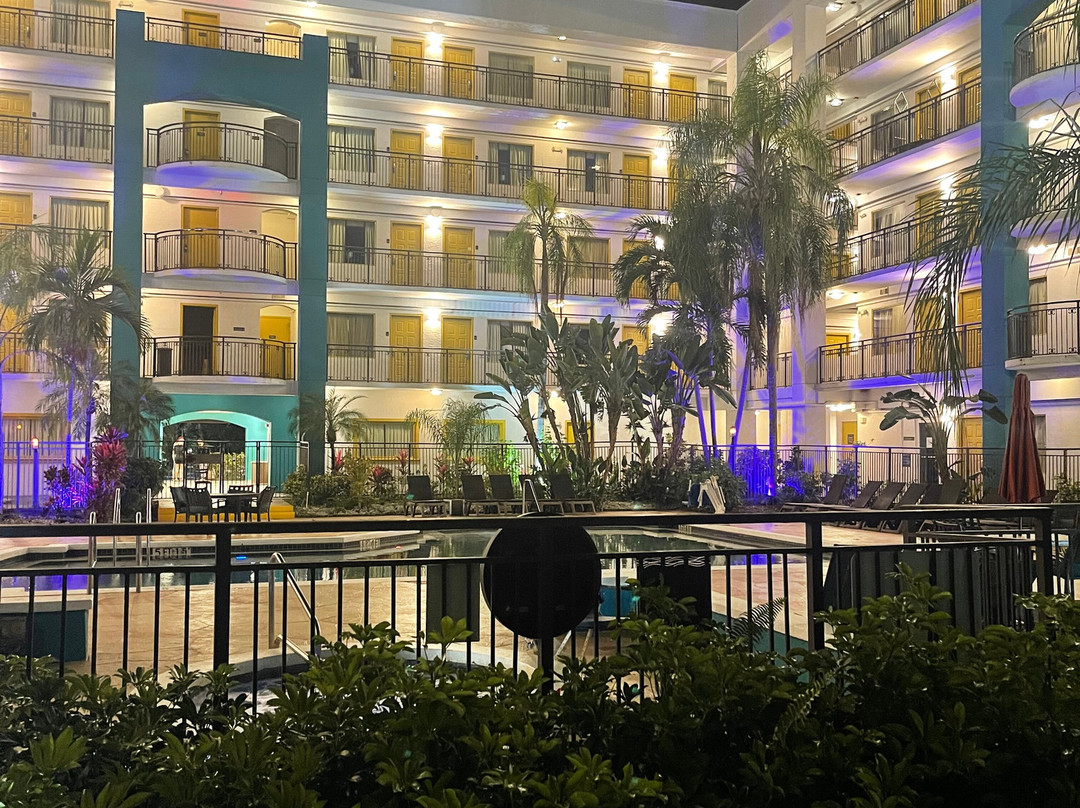 Best Western Plus Deerfield Beach Hotel & Suites主图