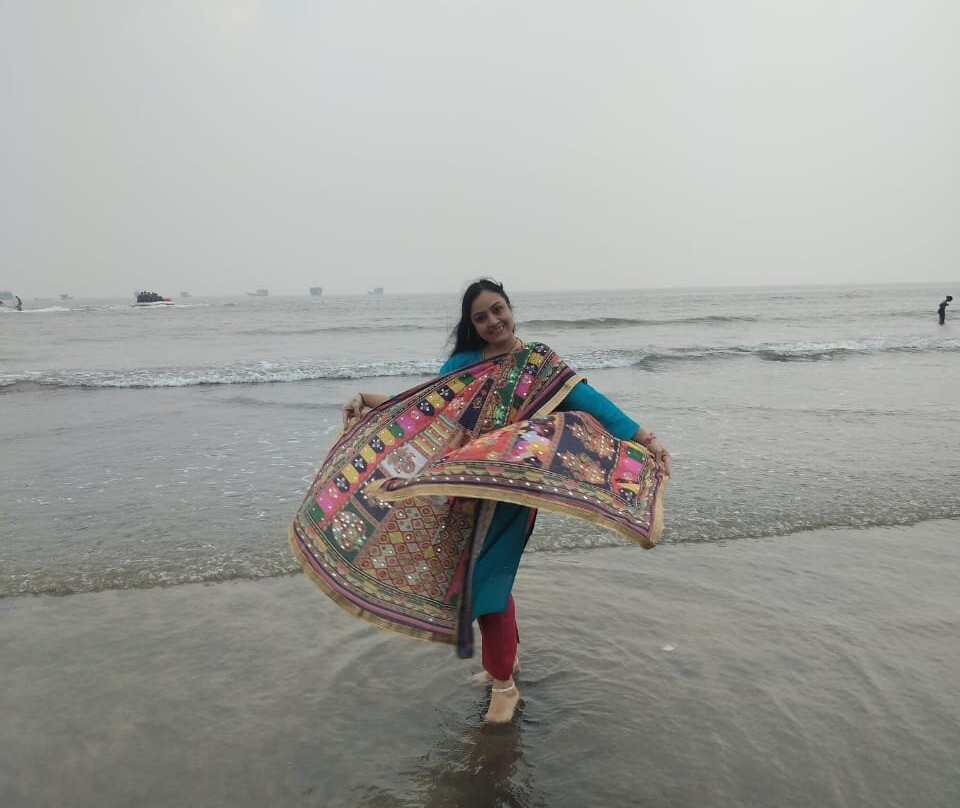 Uttan Beach景点图片