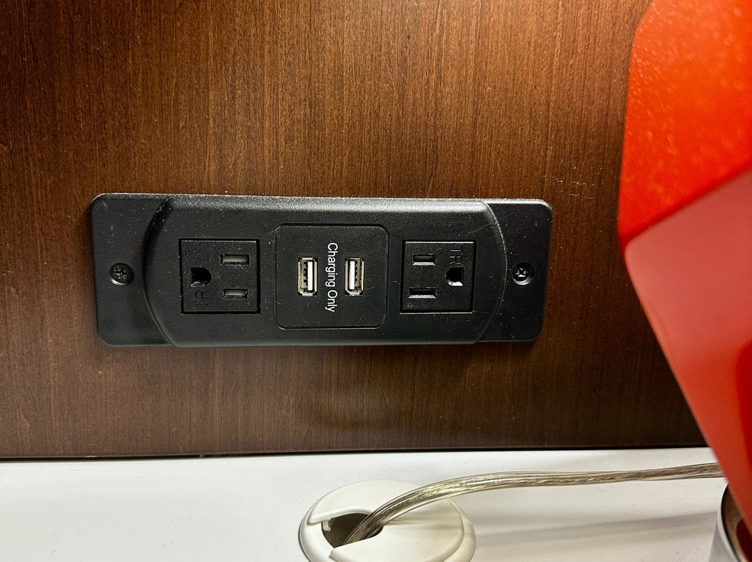 Hampton Inn Tullahoma主图