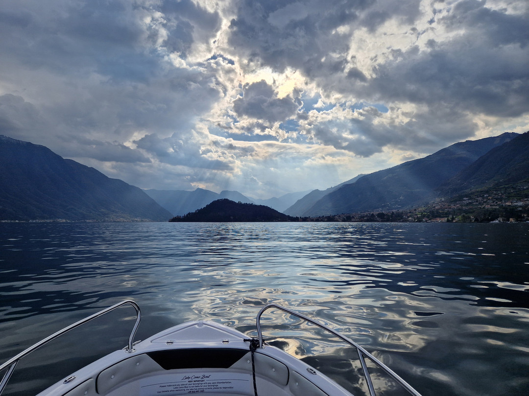 Lake Como Boat-瓦伦纳必去景点