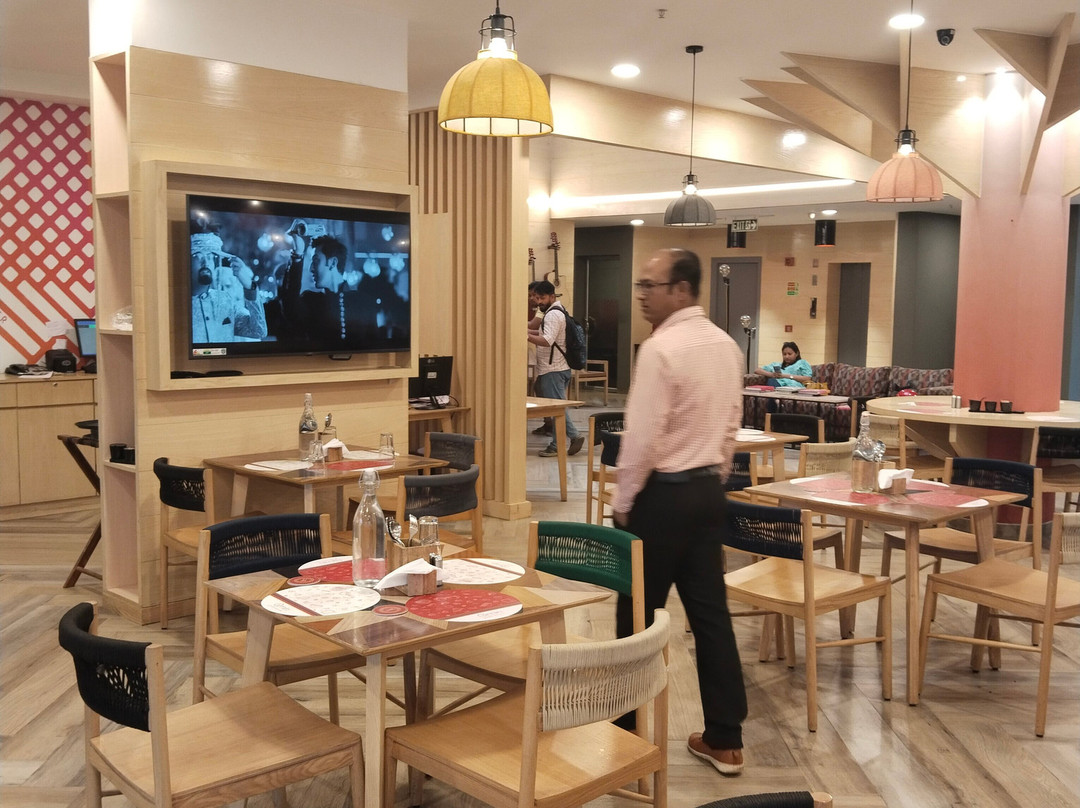 姜阿加尔塔拉旅馆主图