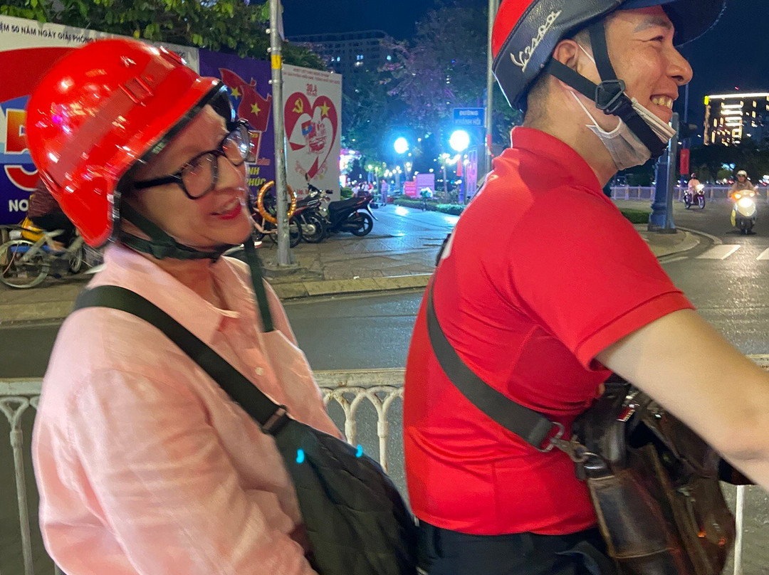 Vespa Rouge景点图片