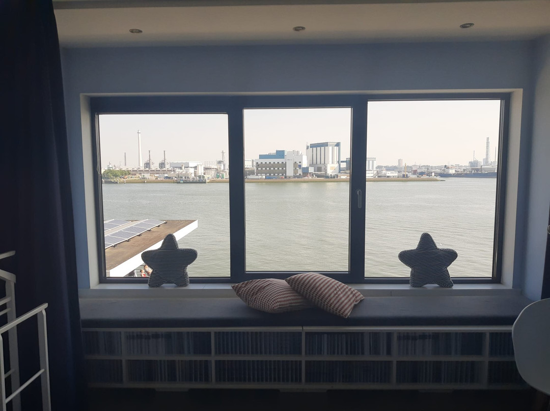 Delta Hotel主图