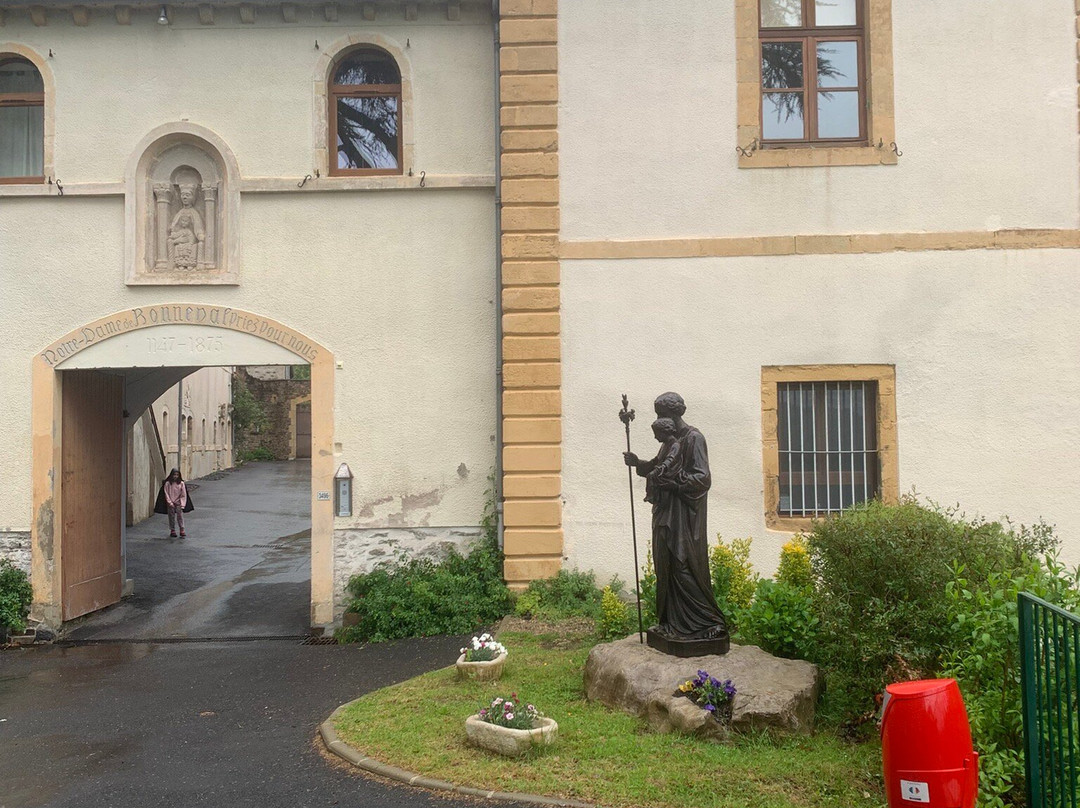 Abbaye de Bonneval-Le Cayrol必去景点