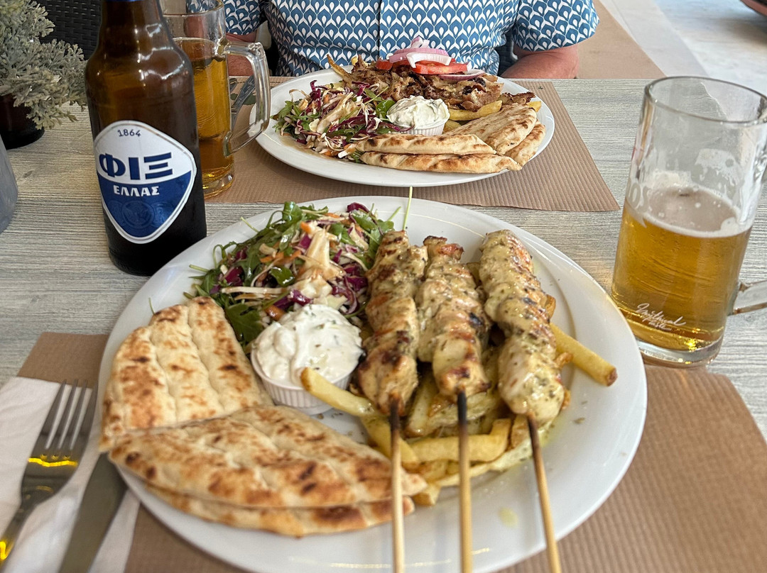 Destaro Cafe & Restaurant