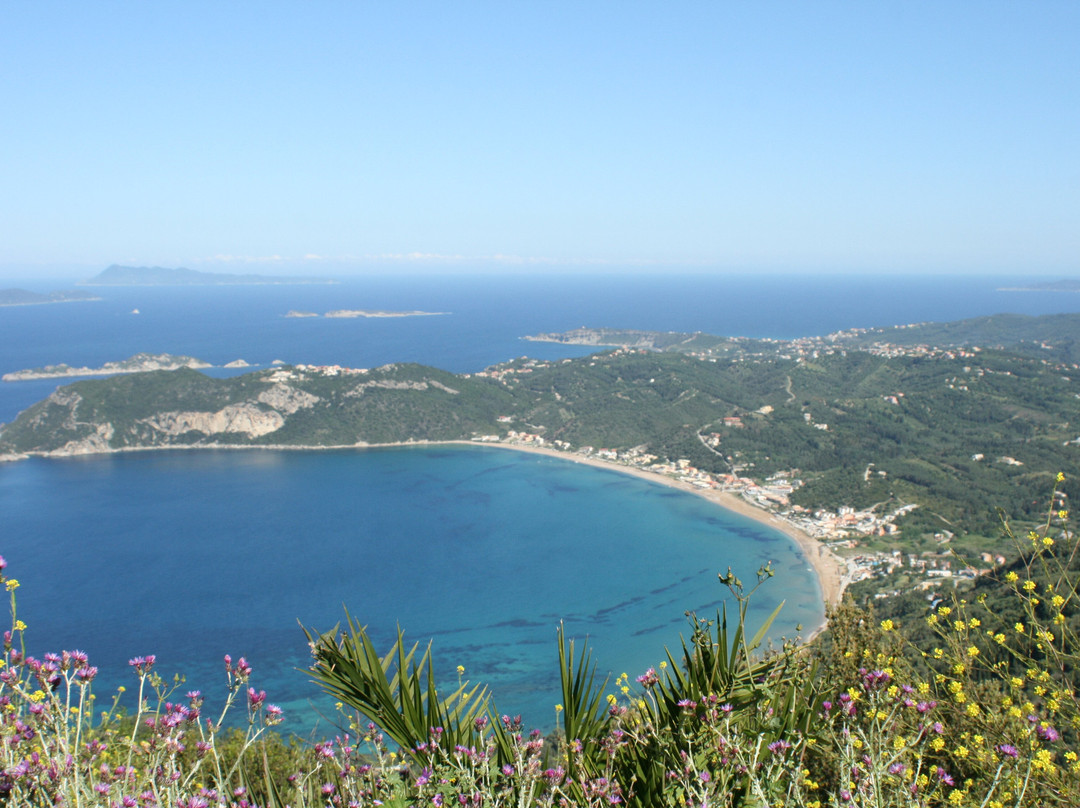 Agios Georgios Beach景点图片