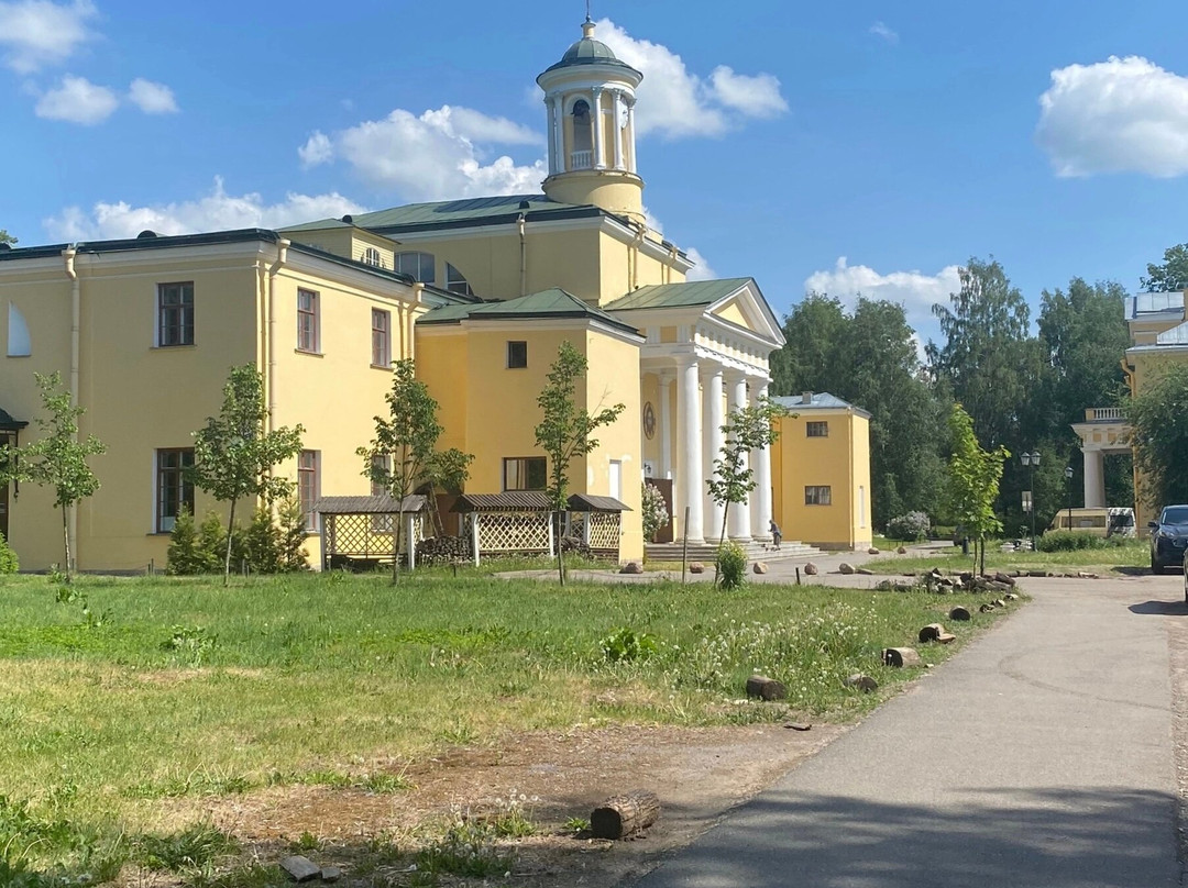 Church of the Holy Equal-to-the-Apostles Mary Magdalene景点图片