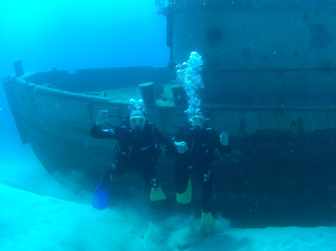 Omega Divers Chania Diving Center-Almyrida必去景点