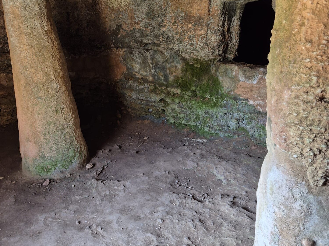Necropolis of Anghelu Ruju-阿尔盖罗必去景点